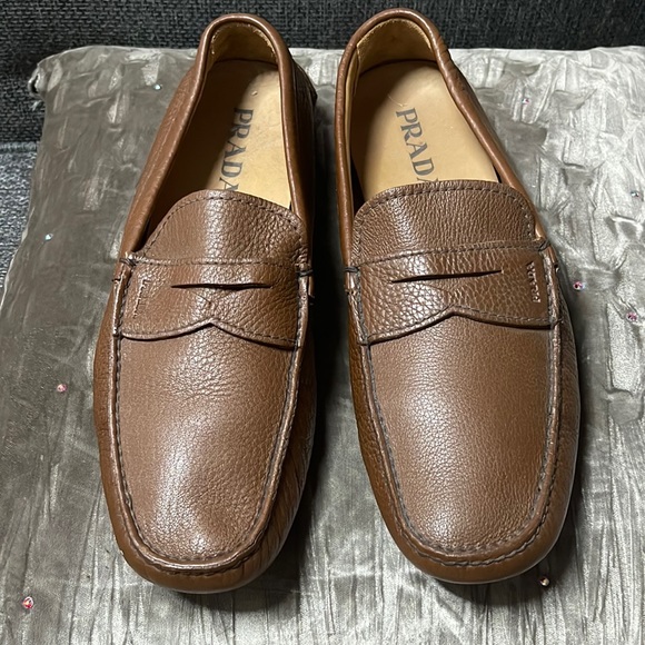 Prada Size 9 Mens Brown Leather Loafers
